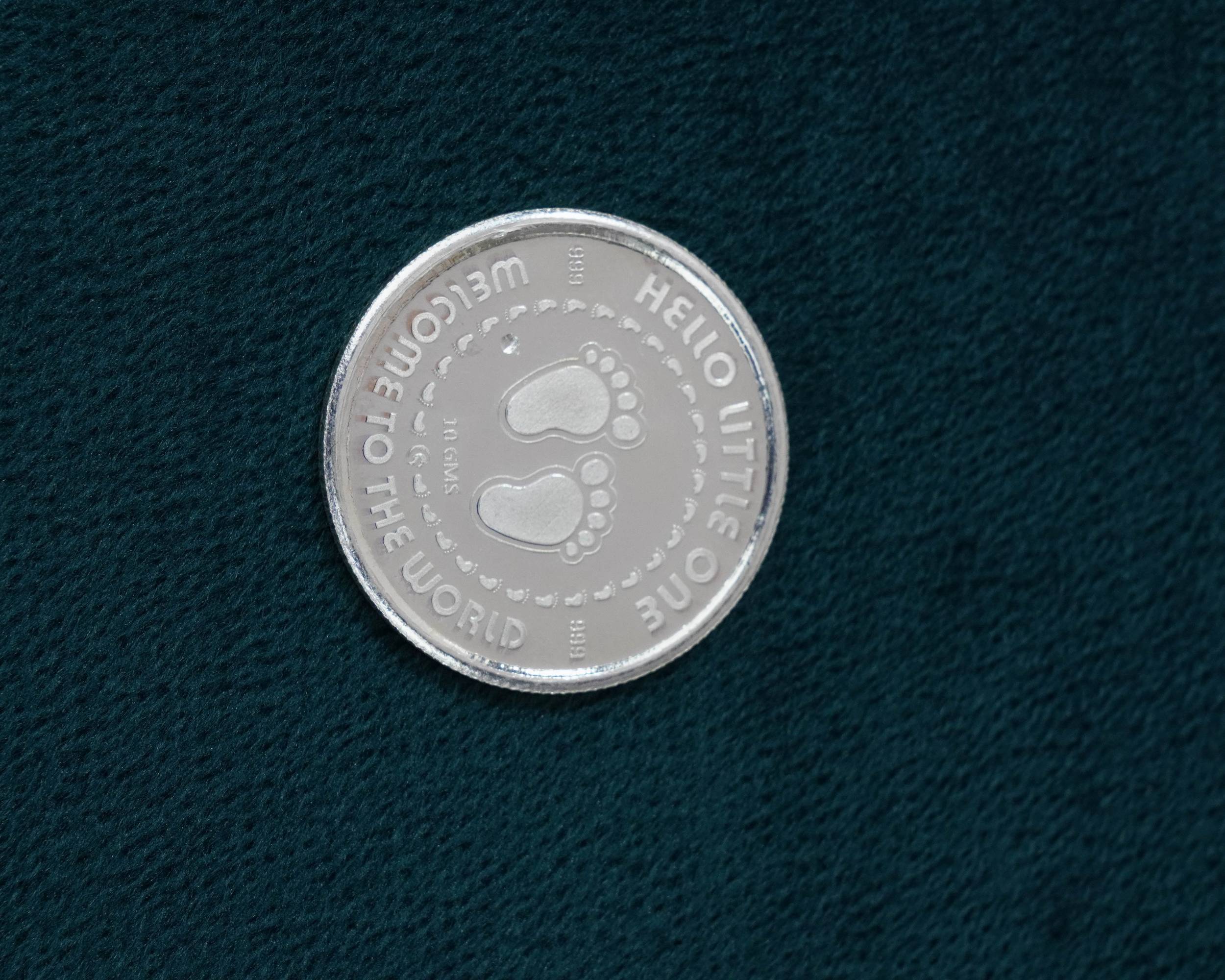 KID HELLO LITTLE ONE COIN